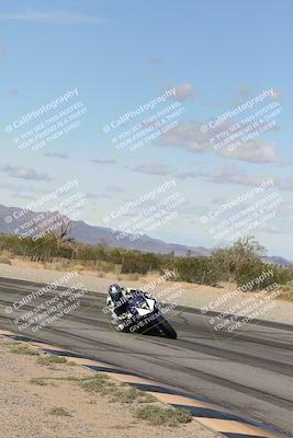 media/Nov-16-2025-Race Pace (Sun) [[8c5fa54630]]/Verified Riders/4-Turn 3 Inside (1050am)/